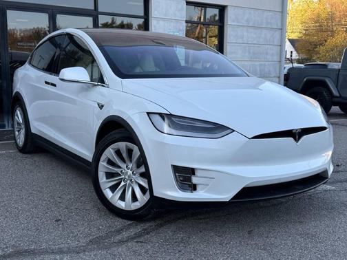 Pearl White Multi-Coat 2019 Tesla Model X Long Range
