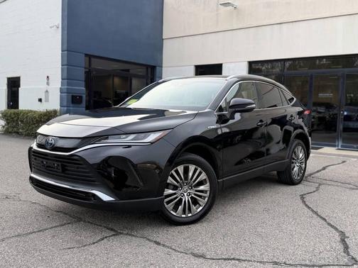 Black 2021 Toyota Venza XLE
