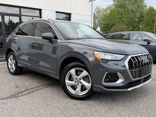 Gray 2020 Audi Q3 45 Premium