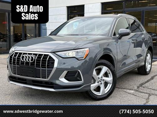 Gray 2020 Audi Q3 45 Premium