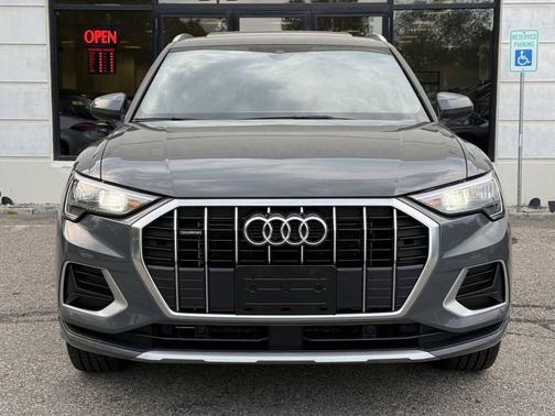 Gray 2020 Audi Q3 45 Premium