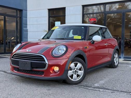 2017 MINI Hardtop Cooper