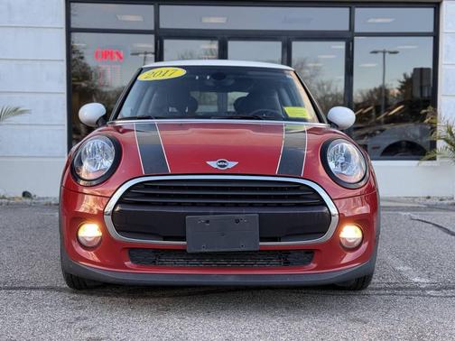 2017 MINI Hardtop Cooper