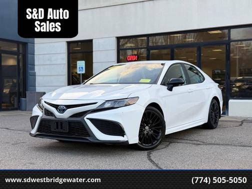 Ice Cap 2023 Toyota Camry SE