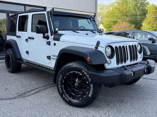 Bright White Clearcoat 2017 Jeep Wrangler Unlimited Sport