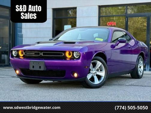 2021 Dodge Challenger SXT