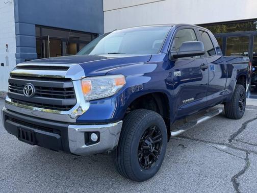 Blue Ribbon Metallic 2015 Toyota Tundra SR5
