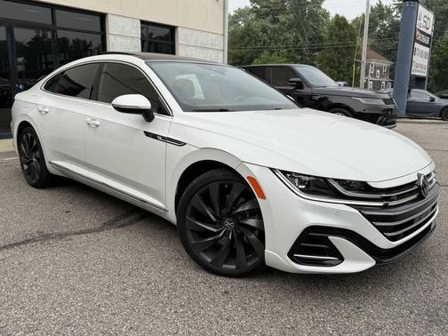 Opal White Pearl 2023 Volkswagen Arteon 2.0T SEL R-Line 4MOTION