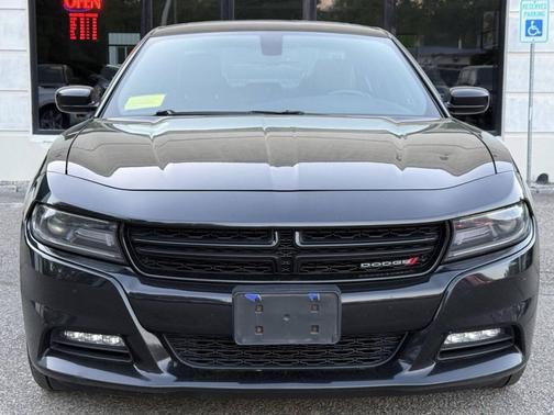 Pitch Black Clearcoat 2018 Dodge Charger GT