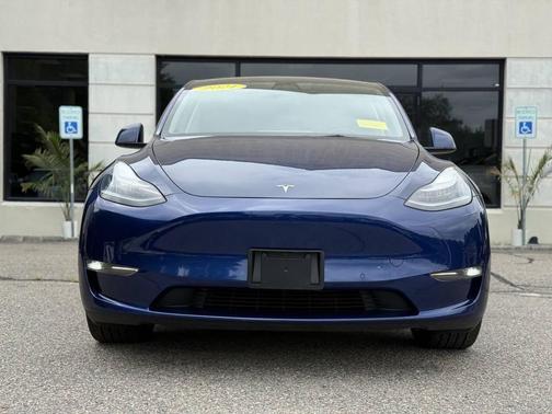 2021 Tesla Model Y Long Range Dual Motor All-Wheel Drive