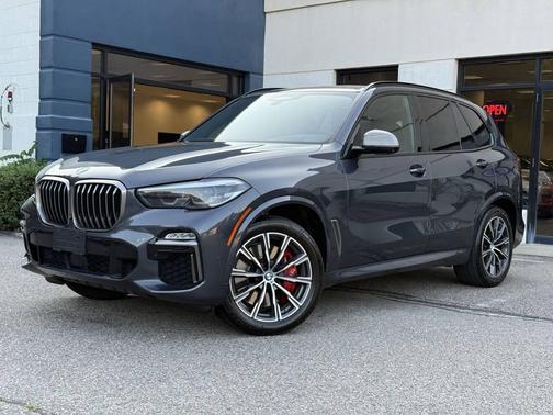 2021 BMW X5 M50i