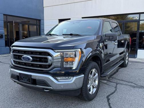 Antimatter Blue Metallic 2021 Ford F-150 XLT