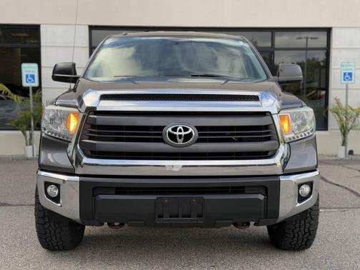 2015 Toyota Tundra SR5