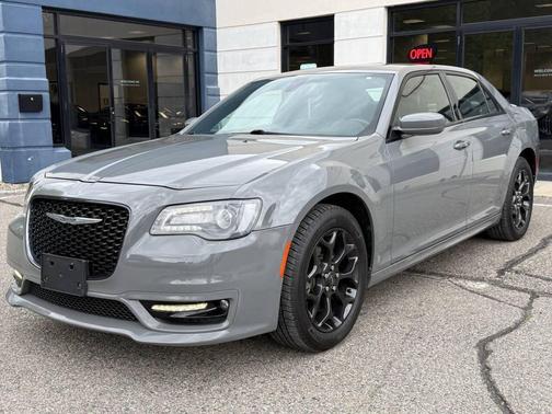 Ceramic Grey Clearcoat 2019 Chrysler 300 S