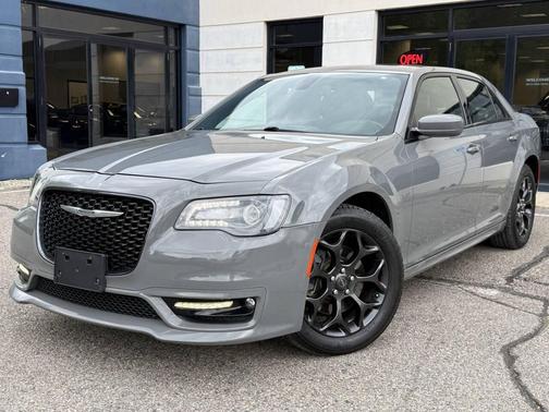 Ceramic Grey Clearcoat 2019 Chrysler 300 S