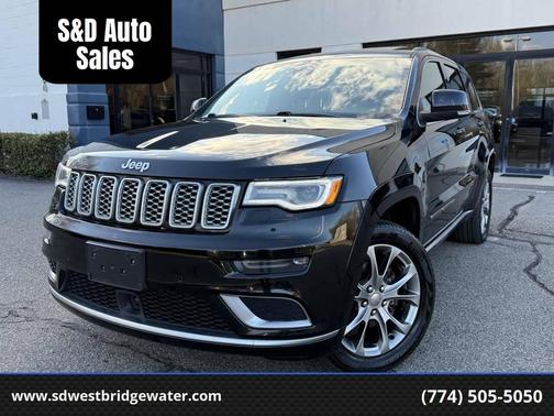 Diamond Black Crystal Pearlcoat 2019 Jeep Grand Cherokee Summit