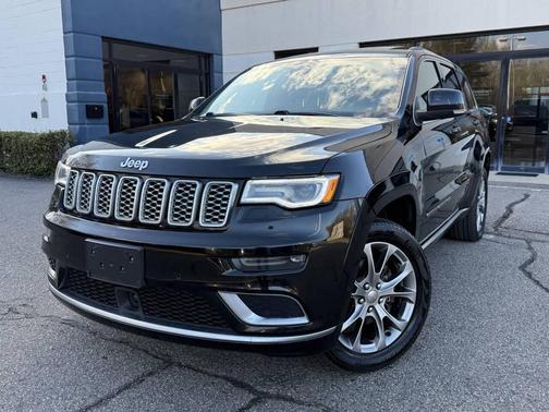 Diamond Black Crystal Pearlcoat 2019 Jeep Grand Cherokee Summit