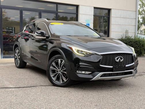 2018 INFINITI QX30 Premium