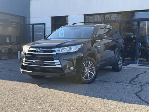 2019 Toyota Highlander Hybrid XLE