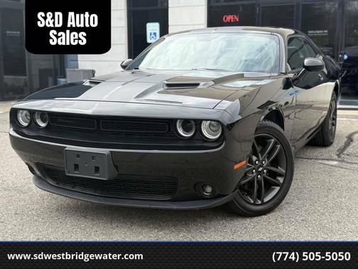Pitch Black Clearcoat 2019 Dodge Challenger SXT