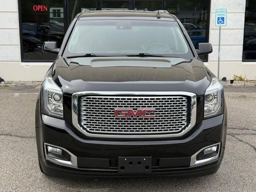 Onyx Black 2017 GMC Yukon Denali