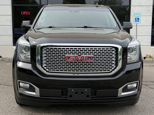 Onyx Black 2017 GMC Yukon Denali