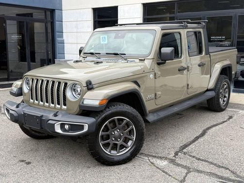 Gator Clearcoat 2020 Jeep Gladiator Overland