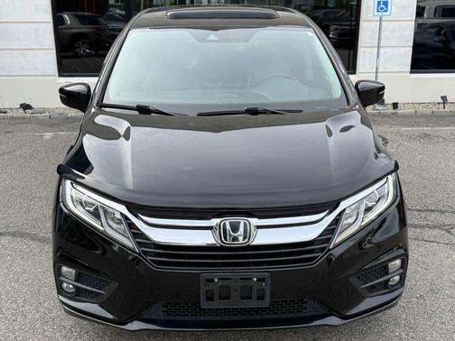Crystal Black Pearl 2020 Honda Odyssey EX L w/Navi w/RES 4dr Mini Van and RES