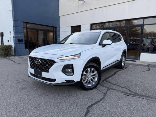 Quartz White 2019 Hyundai SANTA FE SE 2.4