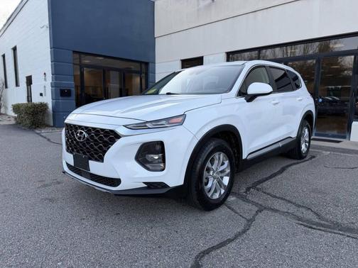 Quartz White 2019 Hyundai SANTA FE SE 2.4