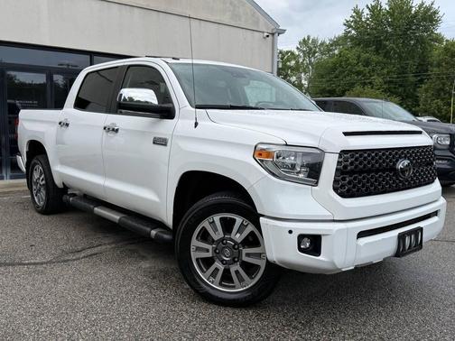 Super White 2018 Toyota Tundra Platinum