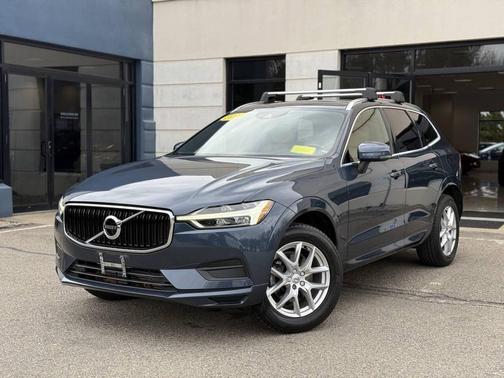 2020 Volvo XC60 T5 Momentum