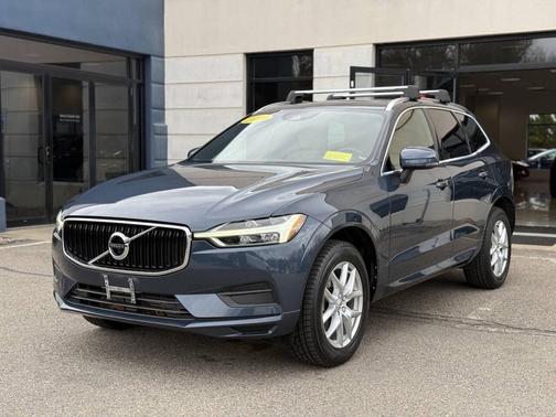 2020 Volvo XC60 T5 Momentum