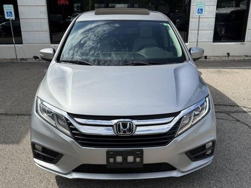 Lunar Silver Metallic 2019 Honda Odyssey EX-L w/Navigation/RES