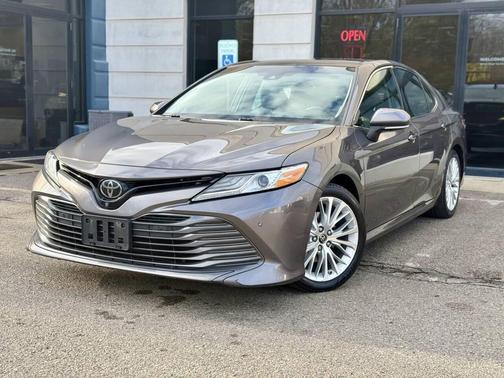 2018 Toyota Camry XLE