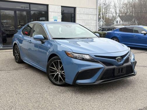 Cavalry Blue 2024 Toyota Camry SE