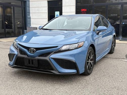 Cavalry Blue 2024 Toyota Camry SE