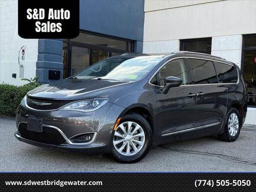 2019 Chrysler Pacifica Touring L