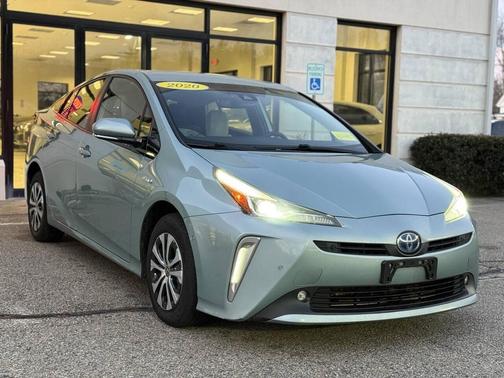 2020 Toyota Prius XLE