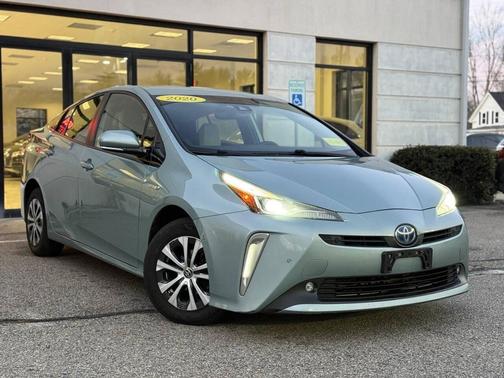 2020 Toyota Prius XLE