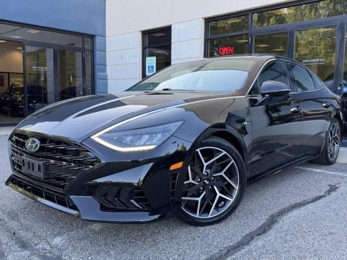 Phantom Black 2021 Hyundai SONATA SE