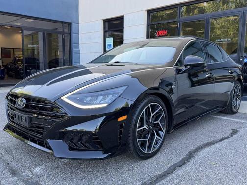 Phantom Black 2021 Hyundai SONATA SE