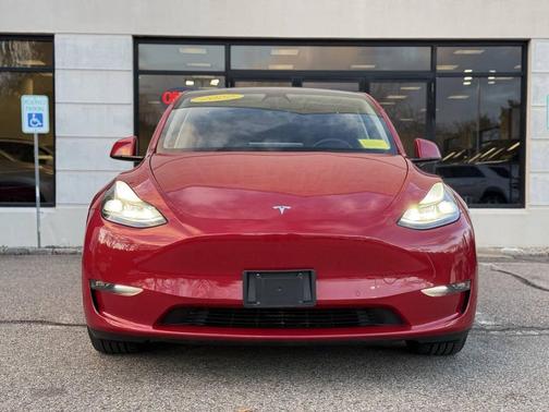 2022 Tesla Model Y Performance Dual Motor All-Wheel Drive