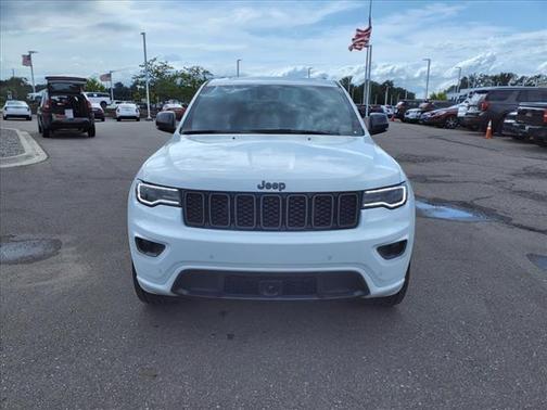 Photo 2 of 27 of 2021 Jeep Grand Cherokee Limited