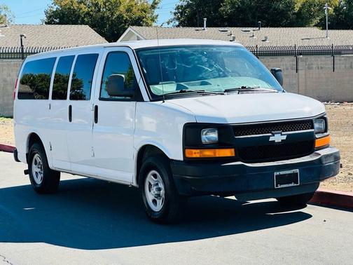 2008 Chevrolet Express 1500 Base