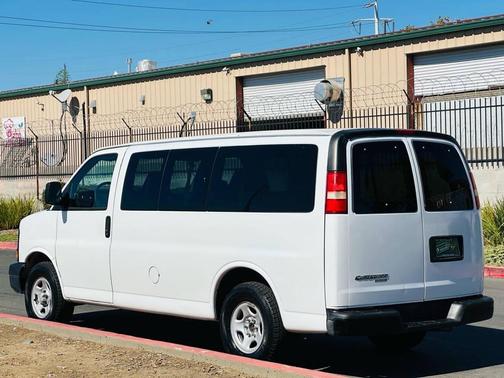 2008 Chevrolet Express 1500 Base