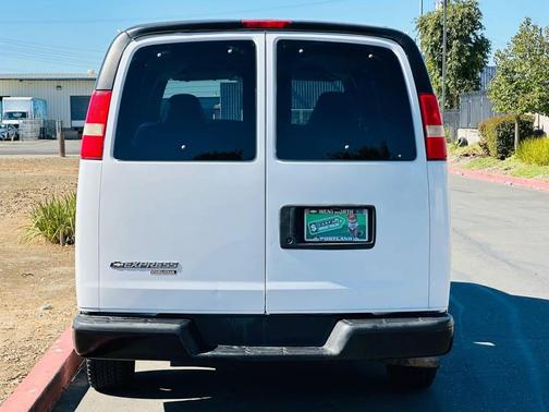 2008 Chevrolet Express 1500 Base