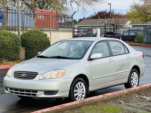 2003 Toyota Corolla LE