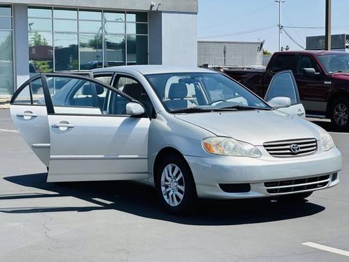 Gray 2003 Toyota Corolla LE