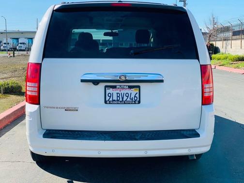 2008 Chrysler Town & Country Touring